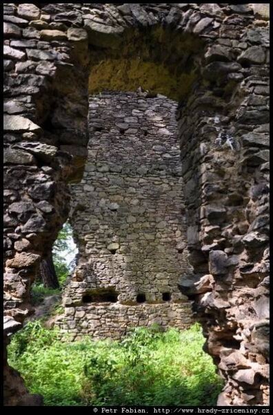 Kašovice – fotografie / hrady-zriceniny.cz