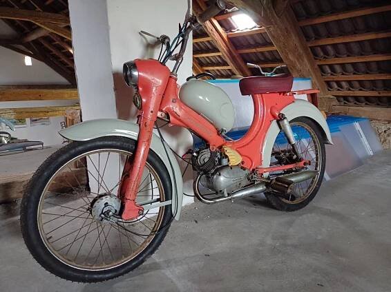 Moped Stadion S22