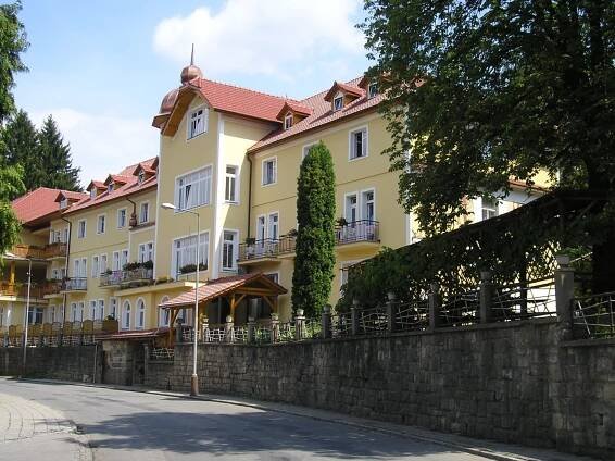Luhačovice, Praha - Lázně na zkoušku - APEX TOUR s.r.o. 