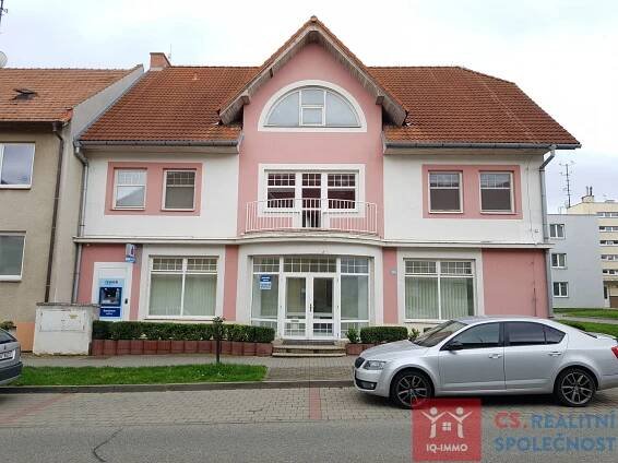 Husova, Miroslav, okres Znojmo