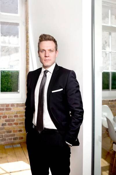 Tom Lewis Russell - Portraiture & Headshots