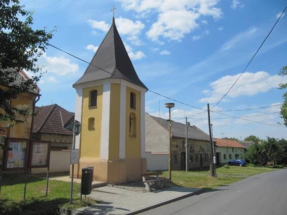 Chrášťany (Hulín)