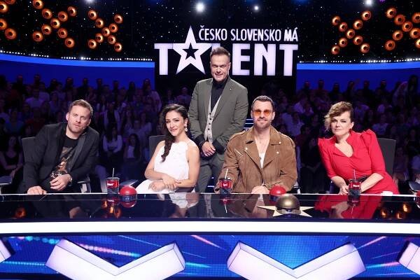 Dojatá Jandová i nadšená Burešová: Zpěvačka z Talentu bojovala s rakovinou, v soutěži pak předvedla šokující zvrat