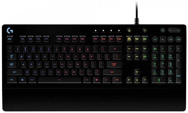 Test Logitech G213