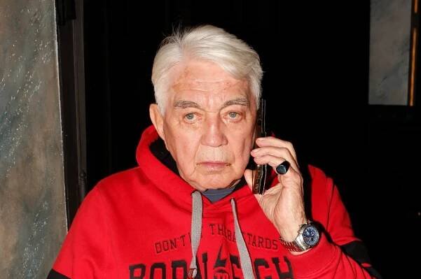 Smrt Krampola (†87) stále budí emoce. Ale to, co se objevilo na parte, nikdo nečekal
