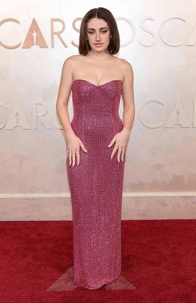 Rachel Sennott attends the 97th Annual Oscars at Dolby Theatre on March 02, 2025 in Hollywood, California. 