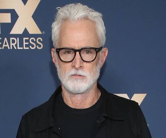 John Slattery Biography - Facts, Childhood, Family Life & Achievements