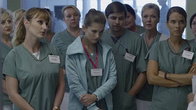 Kristína Madarová, Pavol Šimun, Dana Košická, Kristína Svarinská - Sestričky - Episode 8 - Z filmu