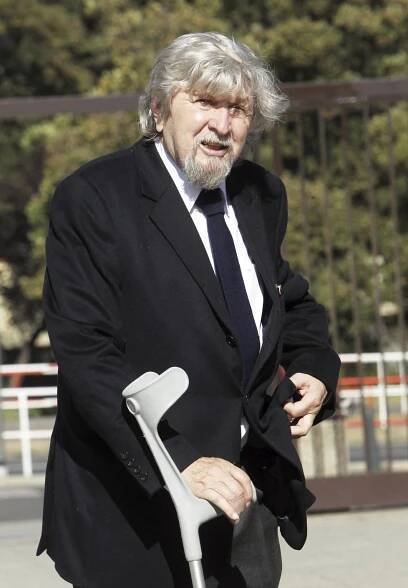 Pohřeb kameramana Ondříčka: Přišel nemocný Bartoška, Formana zastoupil syn