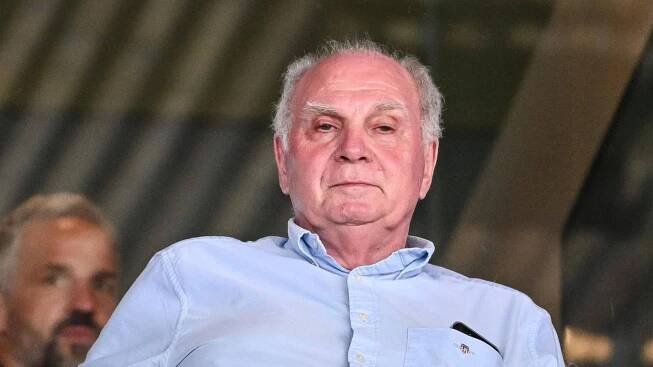 Hoeneß tobt: "Rücke vor bis zur Schlossallee, dann kommt irgendein Scheich..."