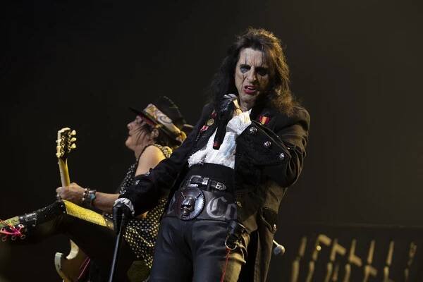 ALICE COOPER – HELLMAGAZINE