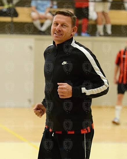 Mistrovství ČR Veteránského futsalu znovu opanovali Veteráni Chrudim | FOTBAL.CZ