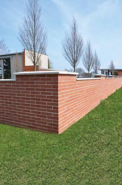 Betonu a kameni to v zahradě sluší