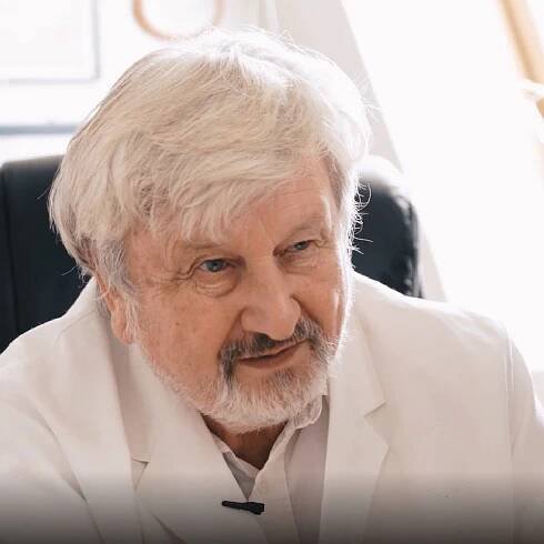 Psychiatr Cimický je ve vážném stavu ve střešovické nemocnici