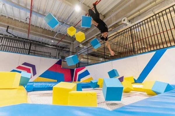 Jump Family Olomouc - skákání na trampolínách pro děti i dospělé