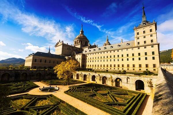 El Escorial: Největší španělská stavba období renesance. Znáte ji? | Magazín Radynacestu.cz