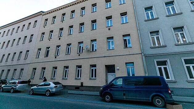 Místo sociálních bytů má být v městském domě na adrese Plynárenská 4 v brněnských Zábrdovicích azylové centrum Armády spásy. Část místních obyvatel se proti tomu bouří.