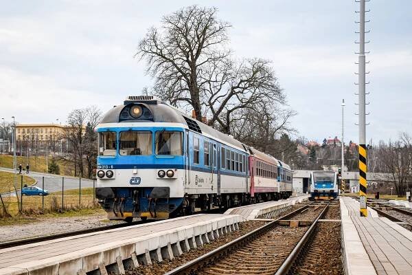Z Prahy do Kladna v sobotu naposledy pojedou vlaky po původní Buštehradské dráze, začíná dvouletá výluka - Zdopravy.cz