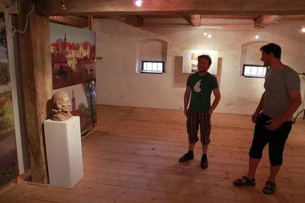Galerie Bernarda Bolzana láká do Těchobuze už více než deset let