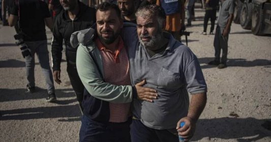 Israel: Gaza Workers Held Incommunicado for Weeks