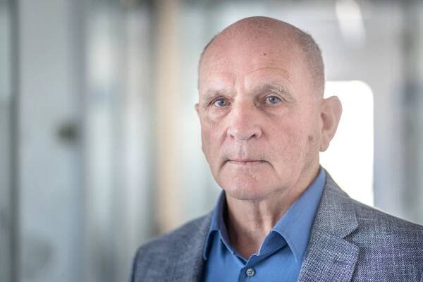 Kandidát KDH František Mikloško: Pellegrini minútu po voľbách povie Ficovi nie