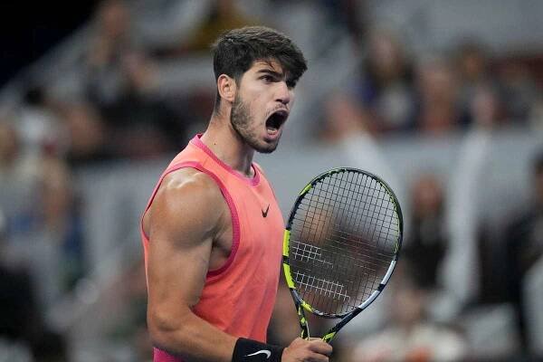 Tennis Tracker: V Šanghaji odstartovaly největší hvězdy. Alcaraz, Sinner i Djokovič postoupili