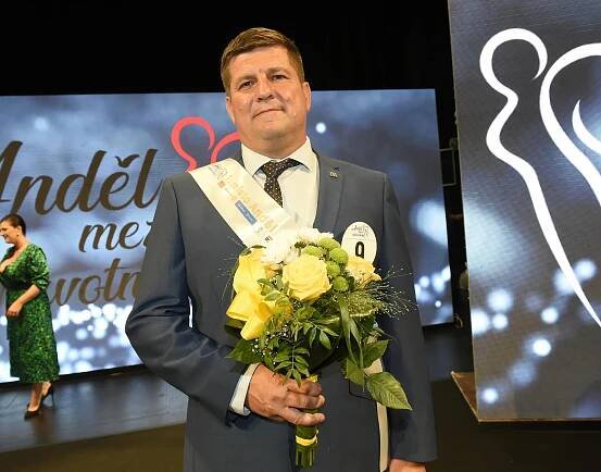 Vítězem Anděla mezi zdravotníky se stal břišní chirurg: Petr Zeithaml odstraňuje žlučníky a kýly