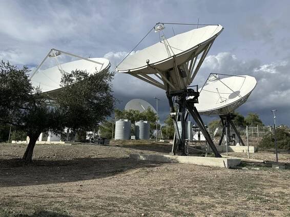 Andrew 5.6m, 7.6m and VertexRSI 9.0m installed by Skybrokers