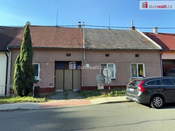 Prodej RD, 2 bytové jednotky, plocha pozemku 544 m2, 3 999 000 Kč