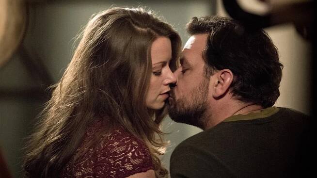 Der Amsterdam-Krimi - Tod in der Prinzengracht - Z filmu - Alice Dwyer, Sascha Alexander Geršak