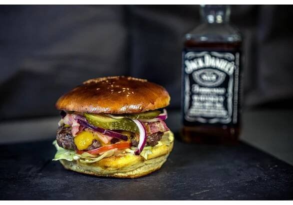 Burger 8.Jack Daniels burger