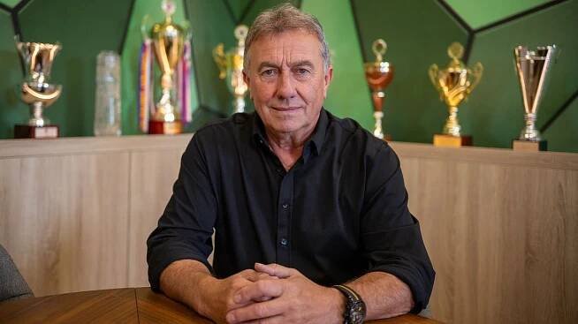 Přesun mezi nesmiřitelnými rivaly. Peltovi v nesnázích pomůže exliberecký Koukal jako ředitel