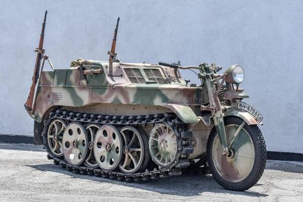 1944 NSU Kettenkrad Sd.Kfz. 2