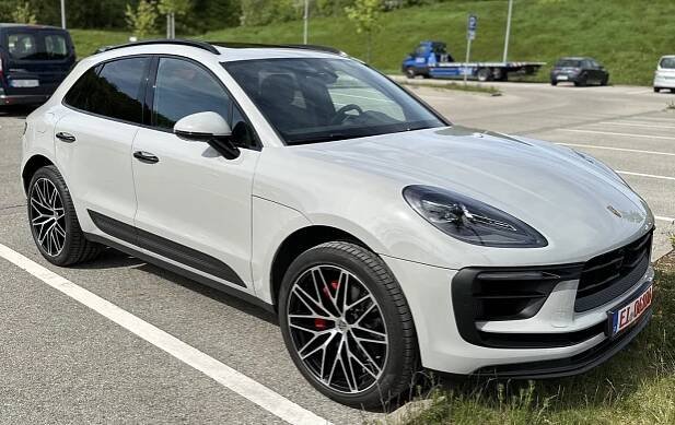 Porsche Macan S dovoz auta do Prahy. Auto se zárukou.