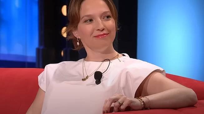 S kým žije Berenika Kohoutová: Reklamní textař Kryštof se styděl jít na rande, pak se na něm opil