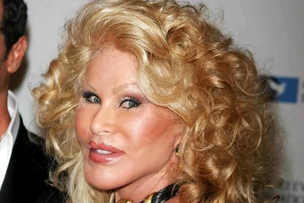 18 Astounding Facts About Jocelyn Wildenstein