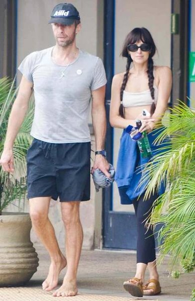 Coldplay lead singer Chris Martin in love with girlfriend Dakota Johnson in Malibu May 19, 2025