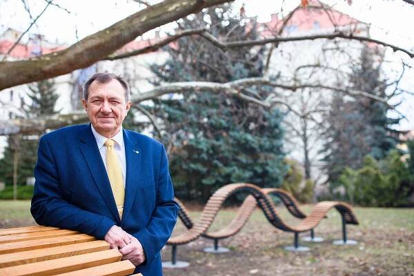 Profesor Jan Mareš se stal novým rektorem Mendelovy univerzity.