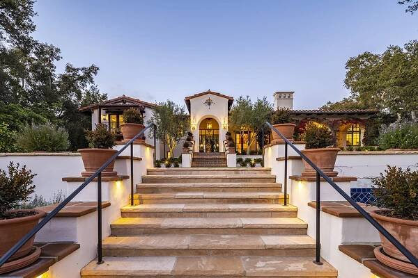 Entry Stairs.jpg