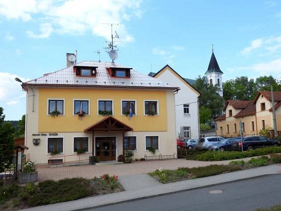 Újezd - obecní úřad foto 2