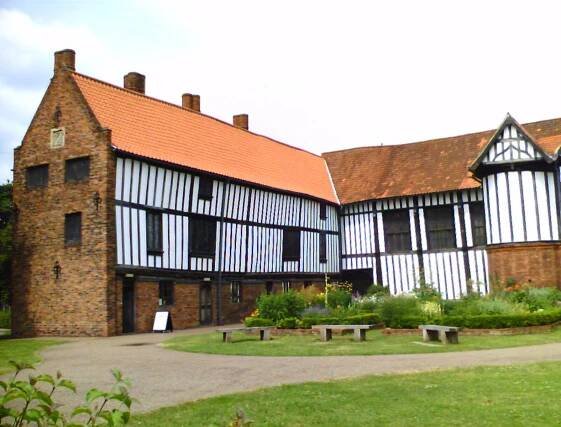 Soubor:Gainsborough Old Hall.jpg