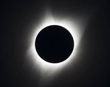 File:2017 Total Solar Eclipse (35909952653).jpg - Wikimedia Commons
