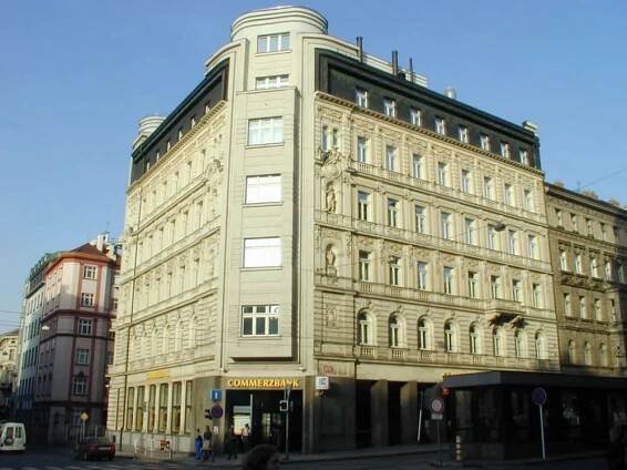 Rekonstrukce budovy Commerzbank (I.P.Pavlova), Praha 2 – SIN