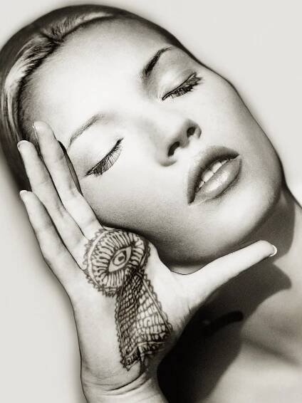 Albert Watson: Legendary Photographer of Fashion and Celebrity | PetaPixel