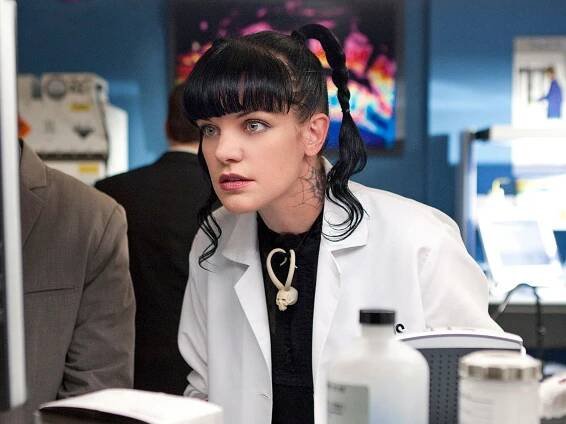 Pauley Perrette is totally unrecognizable with blunt look years before NCIS fame