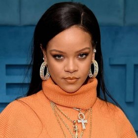 Rihanna Is Reportedly Launching Fenty Hair Soon