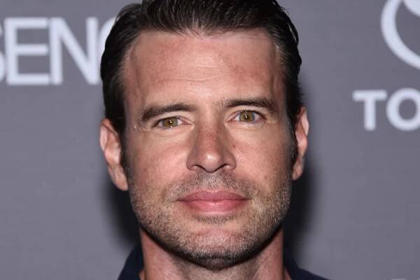 Ingredience, kterou si Scott Foley dává na vajíčka, by se kdekomu zhoupla v žaludku - Jimeto.cz