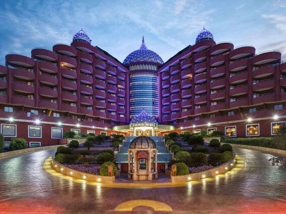 Delphin Palace