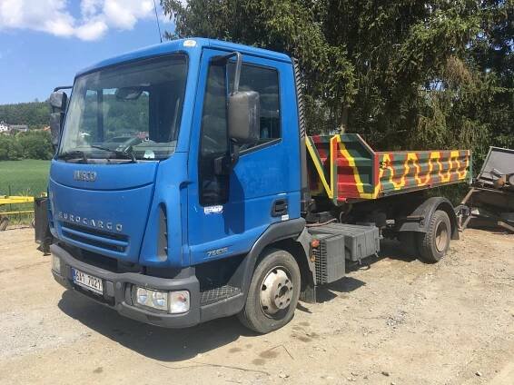 Odtahová služba, nákladní autodoprava Benešov, Střední Čechy, Praha - EUROASIST