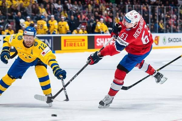 Alexander Reichenberg i den norska landslagsdressen i VM 2019, under en match mot Tre Kronor.